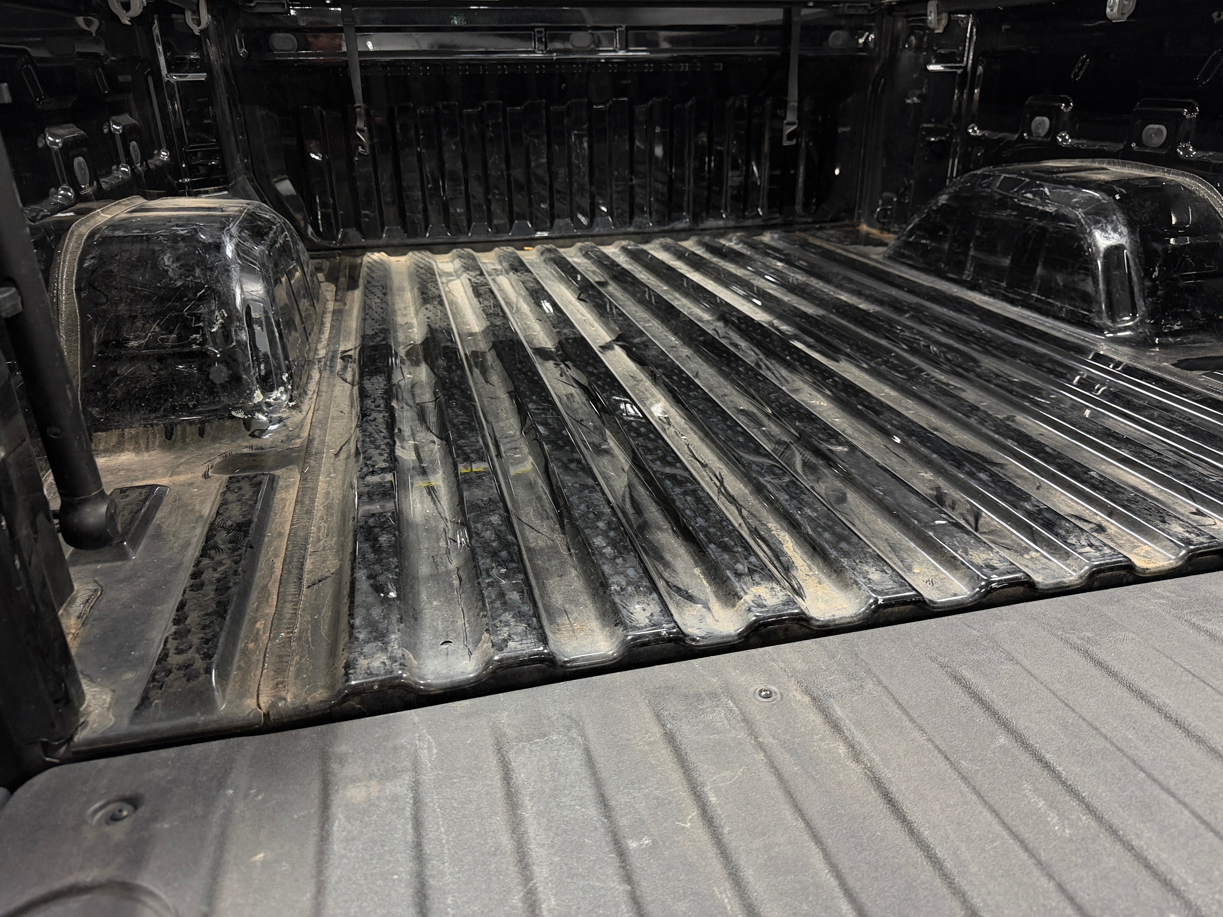gmc sierra 1500 2021 3GTU9DED1MG100412 image gmc sierra 1500 2021 3GTU9DED1MG100412 image